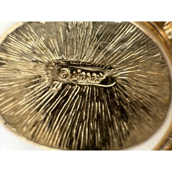 Monet Pearl Gold Brooch Vintage holiday elegant special occasion chic J-01-17 - Picture 11 of 11